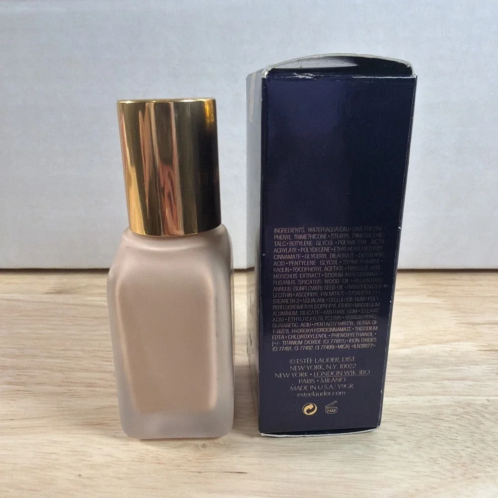 Estee Lauder Lucidity Light Diffusing Makeup 06 IVORY BEIGE/RARE {FREE SHIPPING}